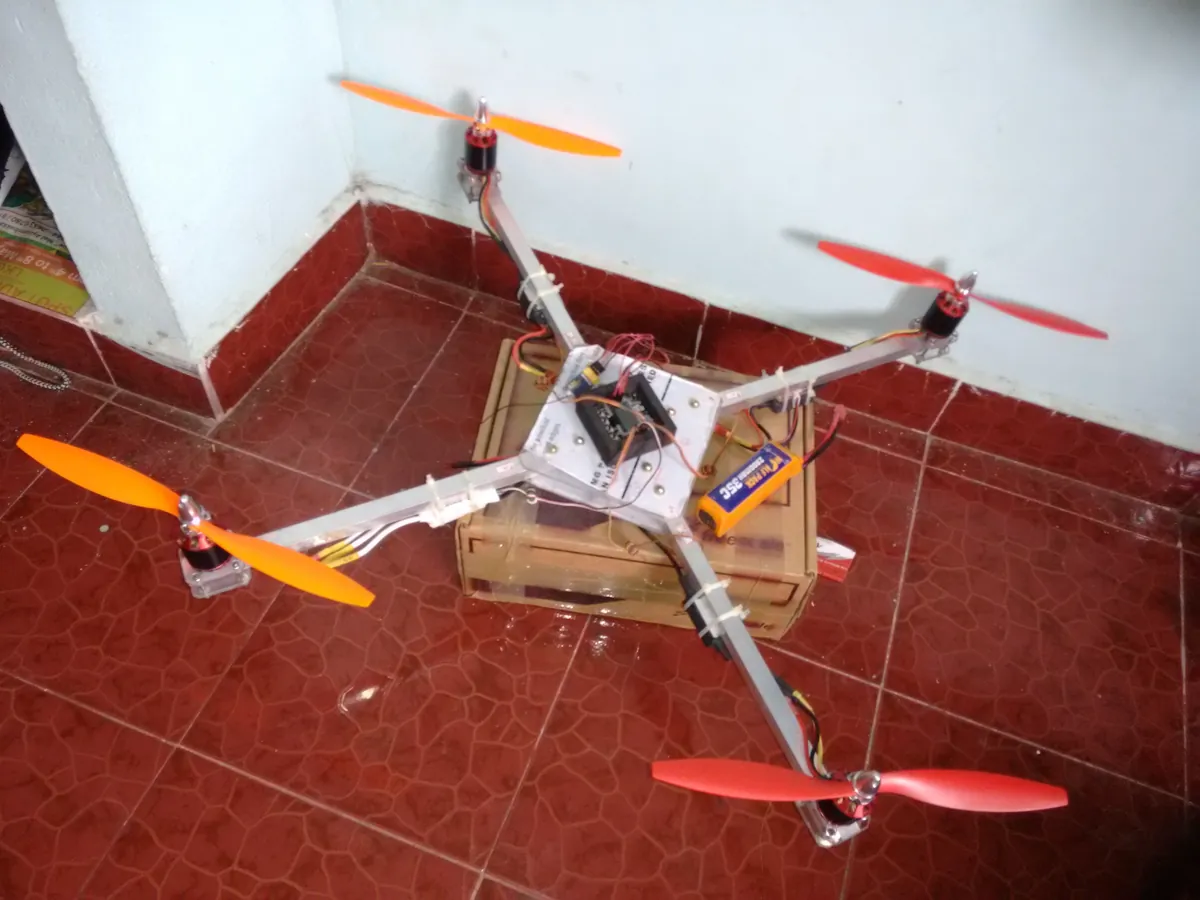 Quadcopter — UAV Build photo 4